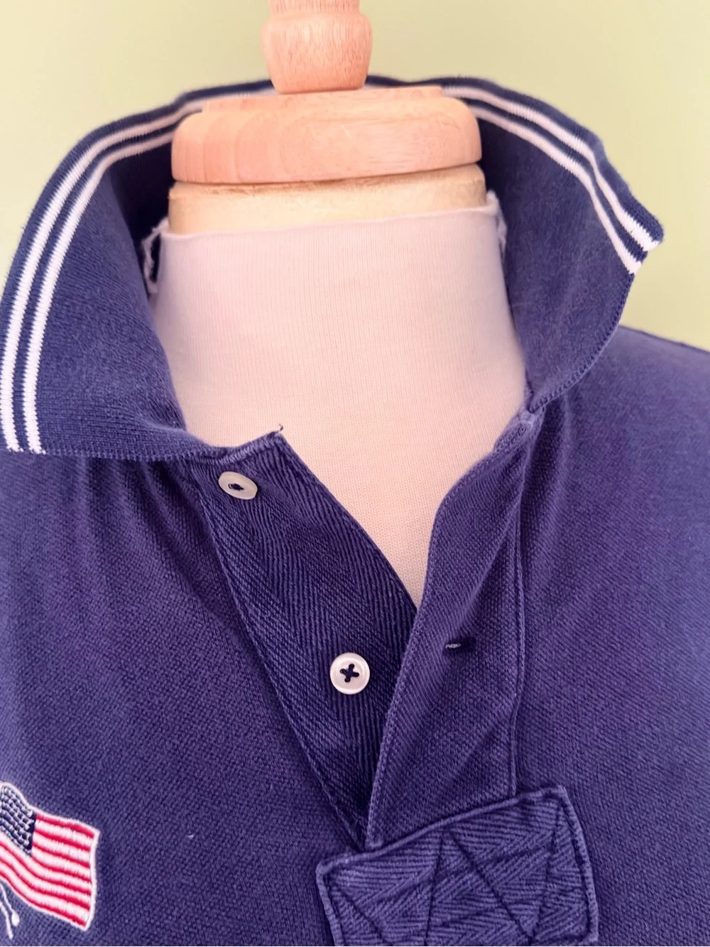 Ralph Lauren Rare By rain vs US Men’s Navy Polo Shirt with Oversized Pony logo.